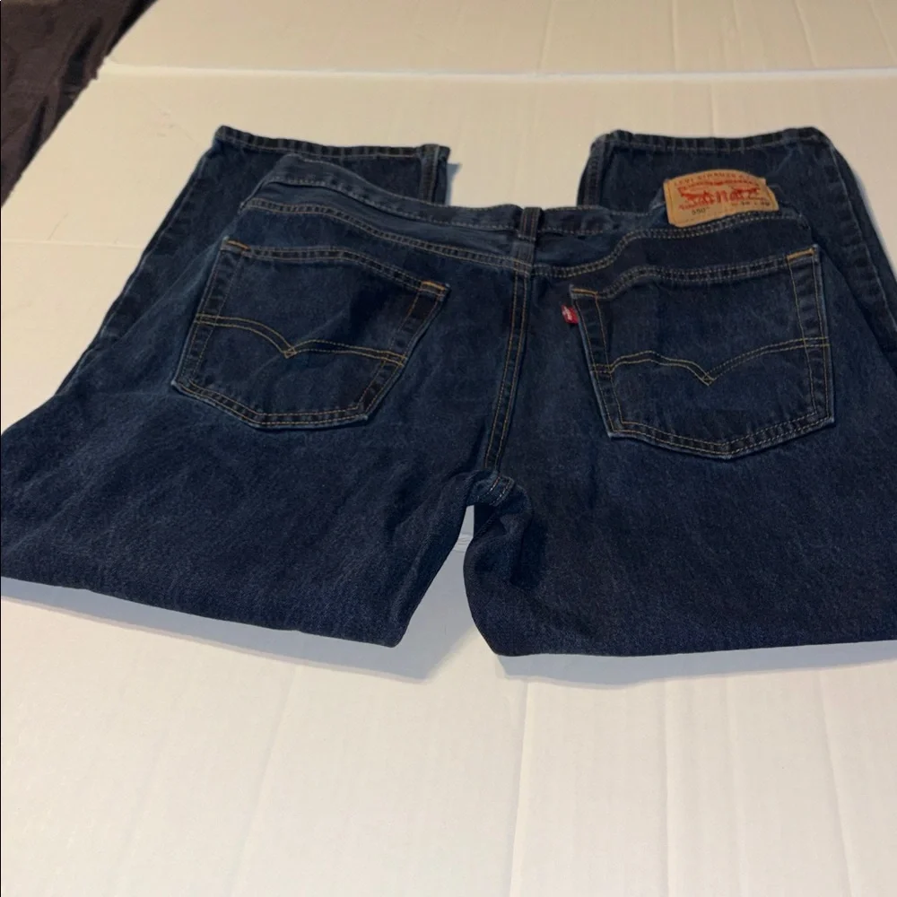 Levi Strauss 550 dark wash jeans size W36 L29